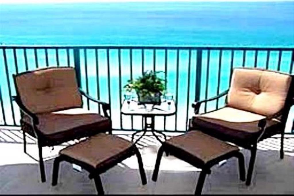Popular attractions Area Nearby Property